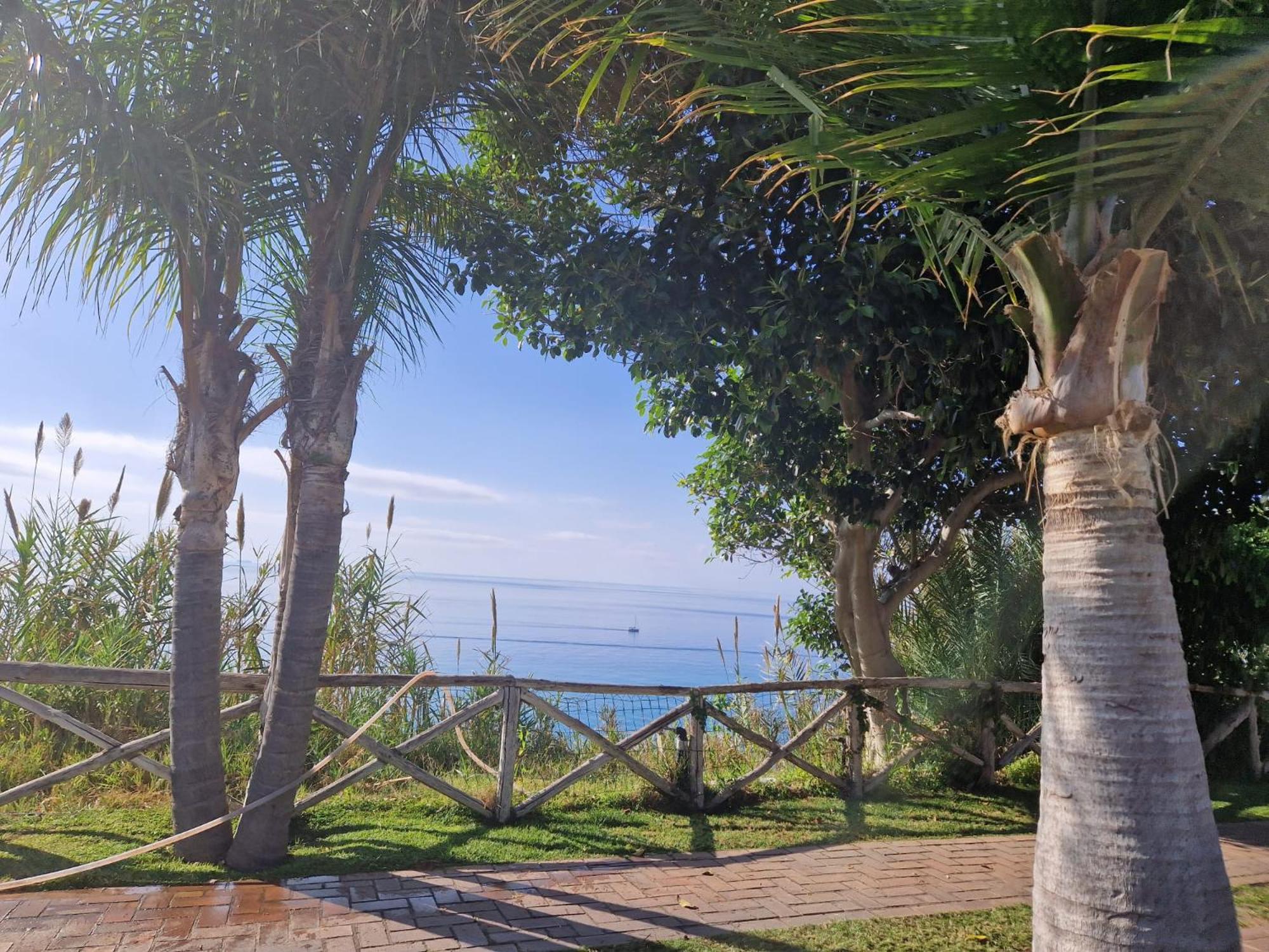 Hotel Villaggio Cala Di Volpe Капо-Ватикано Экстерьер фото