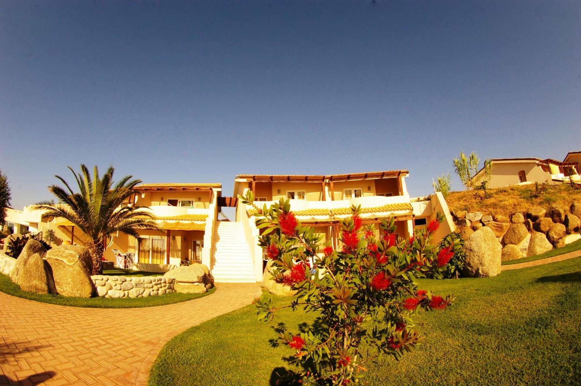 Hotel Villaggio Cala Di Volpe Капо-Ватикано Экстерьер фото